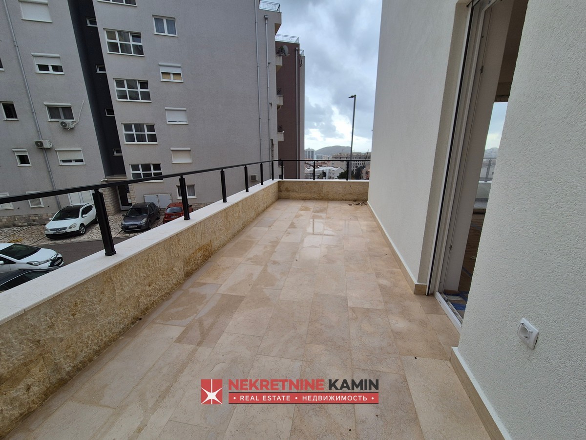 Brand-New Two-Bedroom Apartment with Two Terraces, Dubovica, Budva